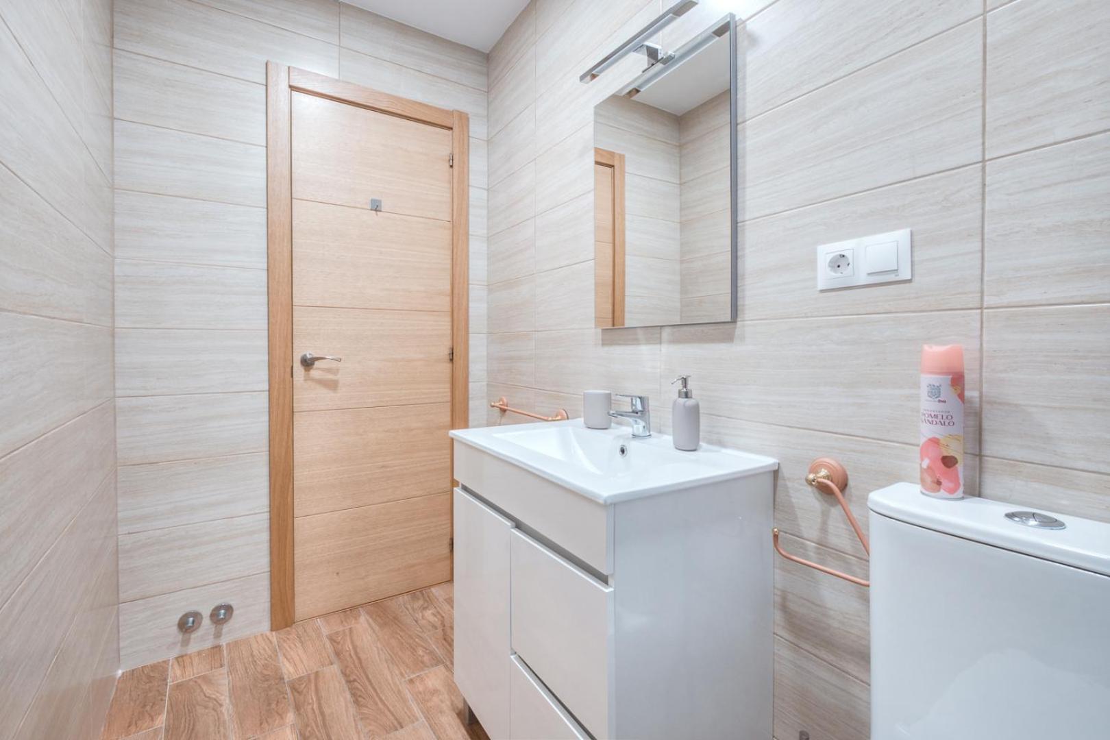 Loft Coqueto En Madrid A 2 Minutos Del Metro Apartment Exterior photo